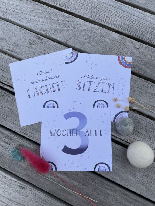 Geschenkset < Regenbogen > bestehend aus Meilensteinkarten und Kuscheltuch – Bild 7